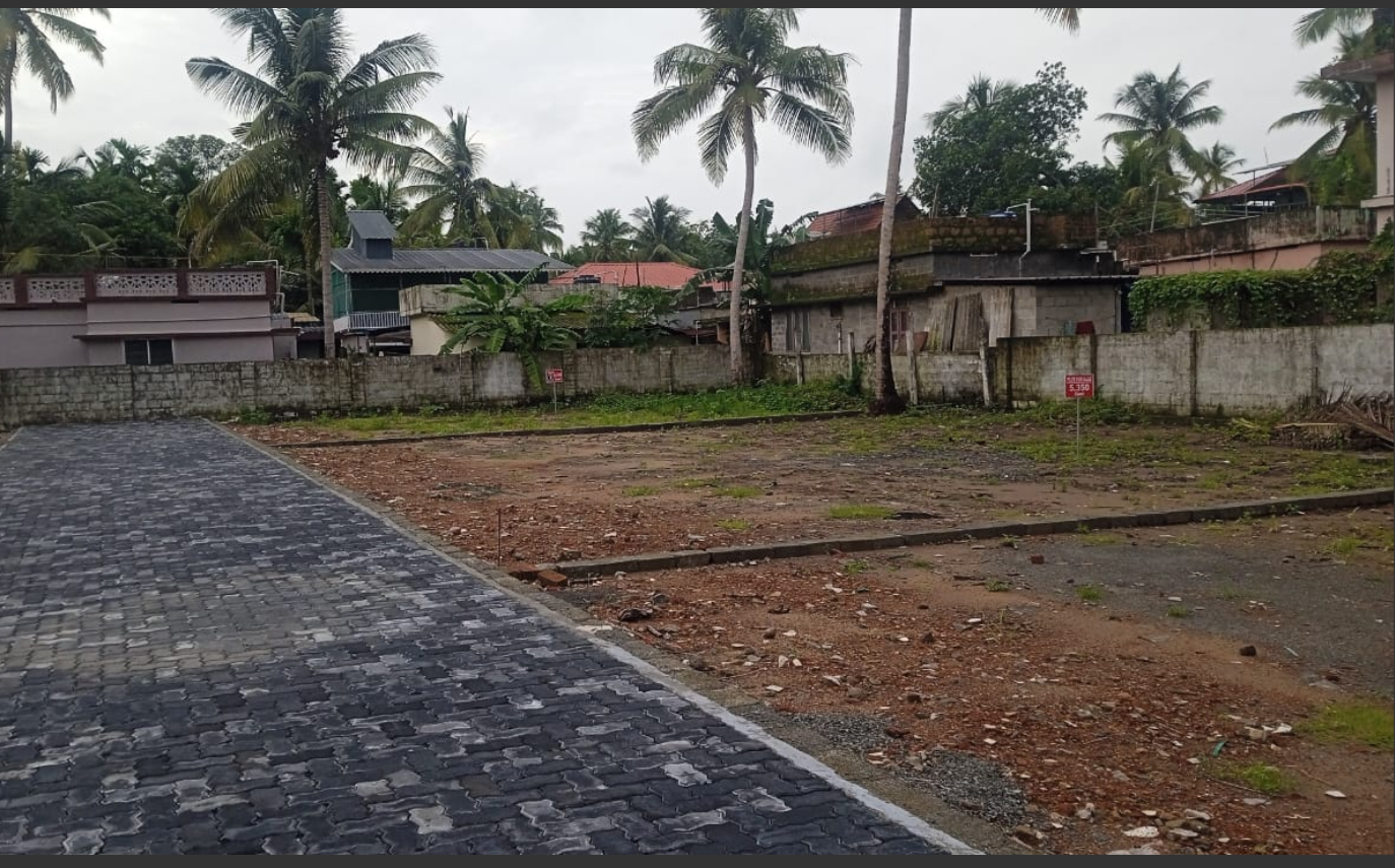 Land at MLA Prime Location