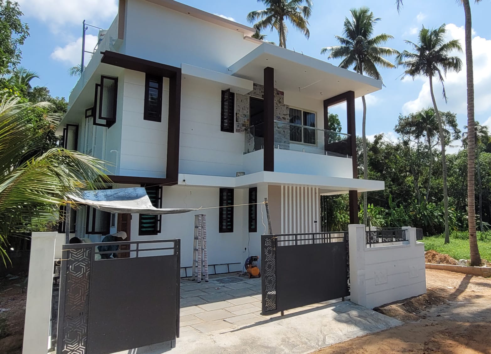 Elegant 3 BHK with Dedicated Study, 70m from Vaikom Road in Kochupally