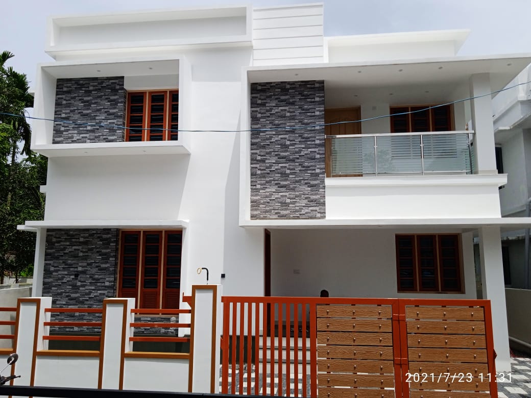 Modern 3BHK Semi-Furnished Villa for Sale in Udayamperoor