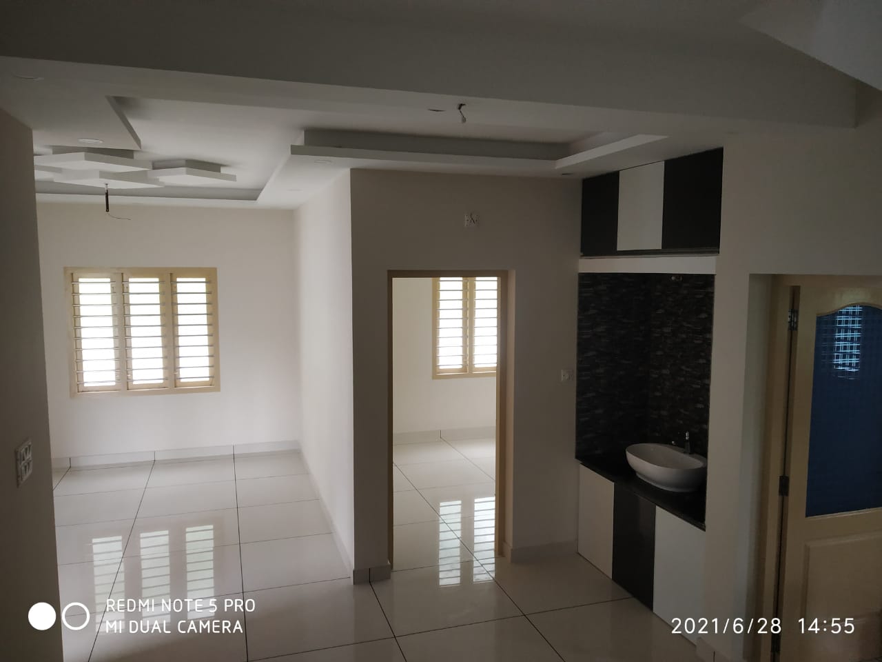 Modern 3BHK Semi-Furnished Villa for Sale in Udayamperoor - Image 1