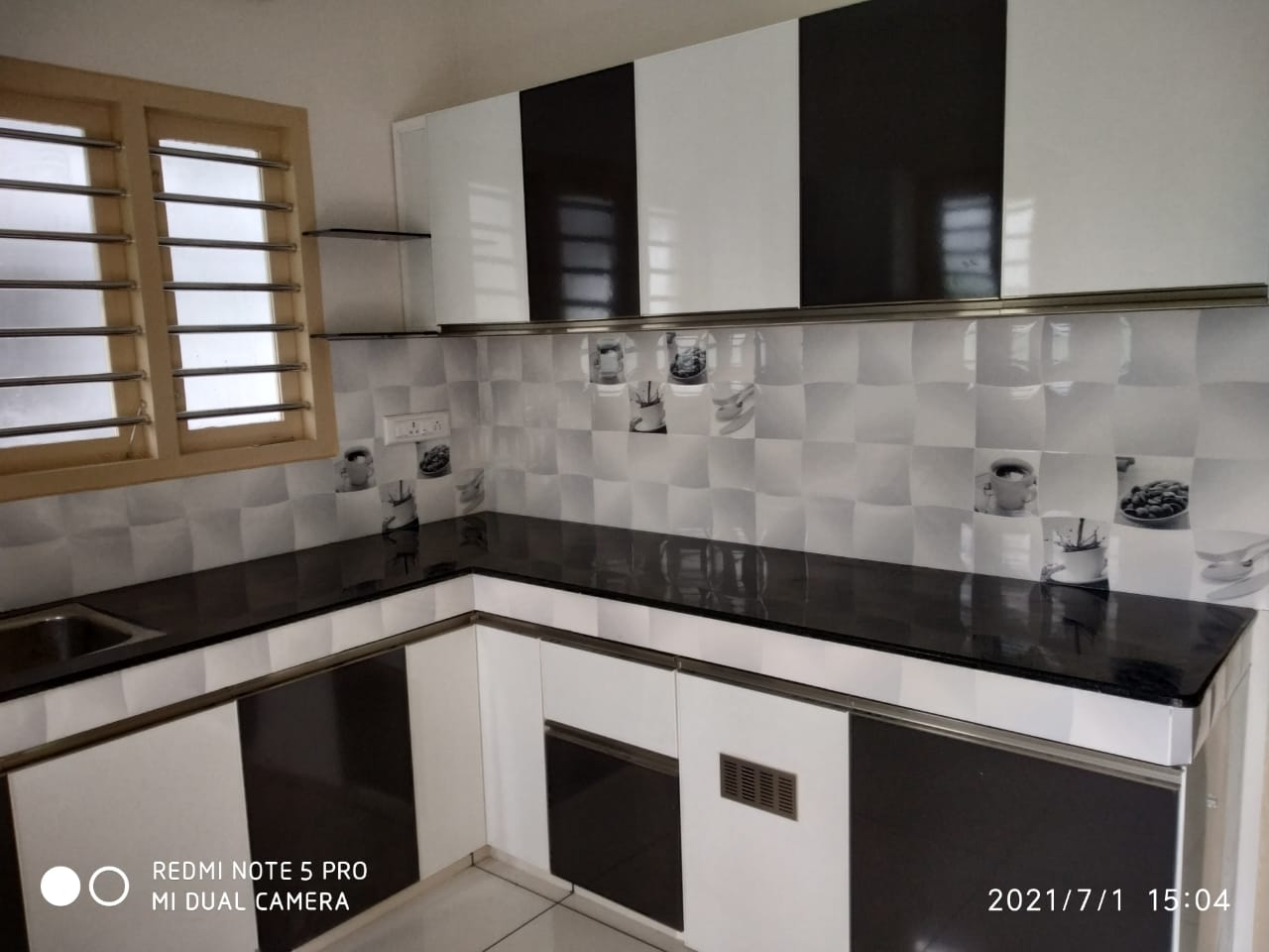 Modern 3BHK Semi-Furnished Villa for Sale in Udayamperoor - Image 2
