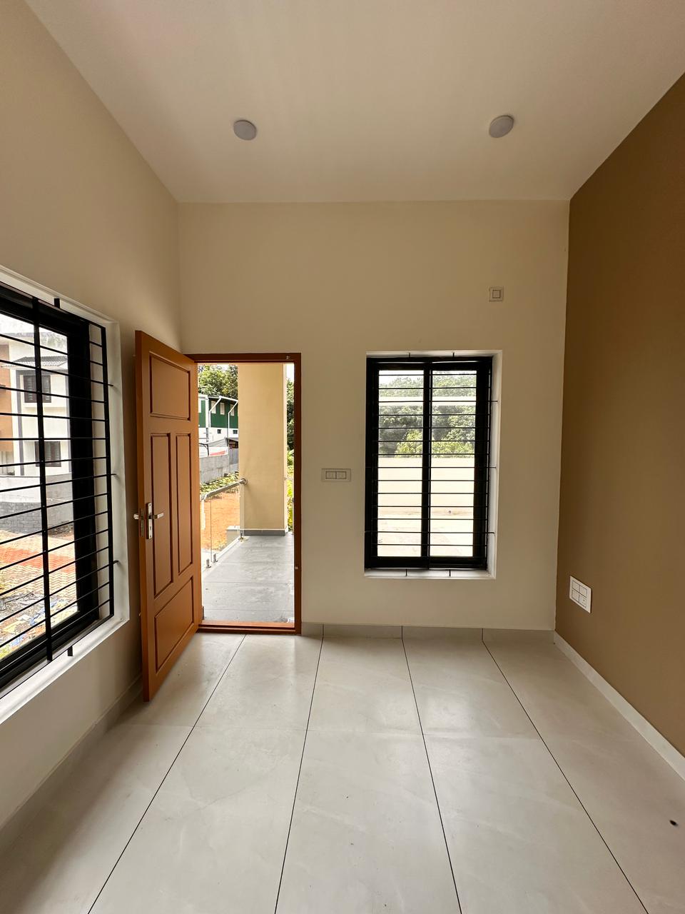 Spacious 4BHK Semi-Finished Villa with Study Room near Mulanthuruthy Junction - Image 1